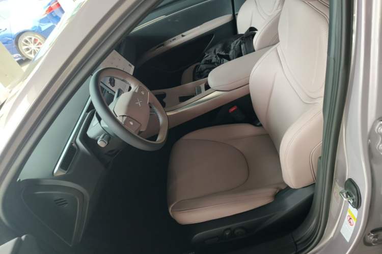 Used XPeng MONA M03 2025 620 Ultra-Long Range Plus Left Front Seat