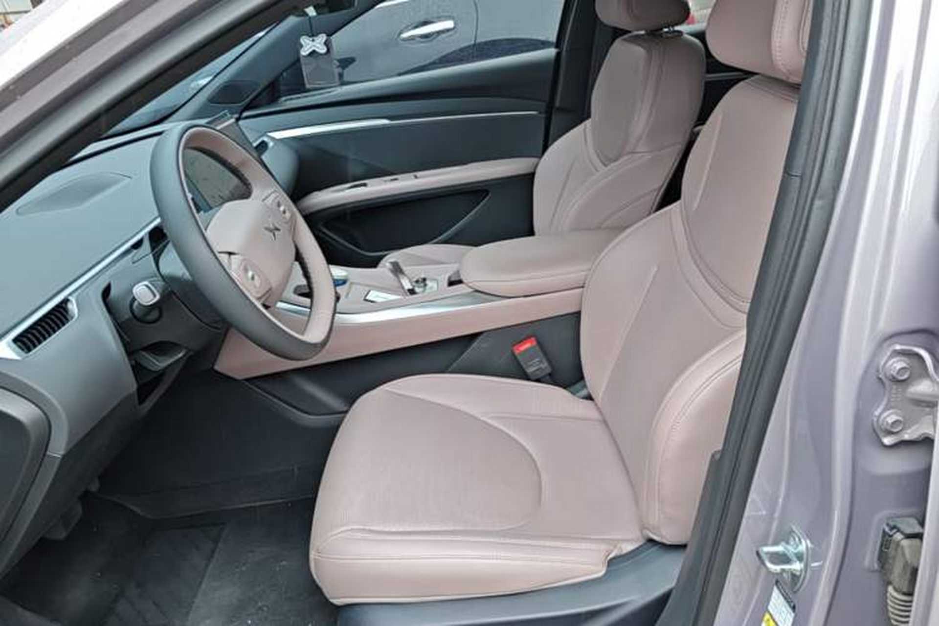 Used XPeng MONA M03 2025 600 with Ultra-Long Range Max Left Front Seat