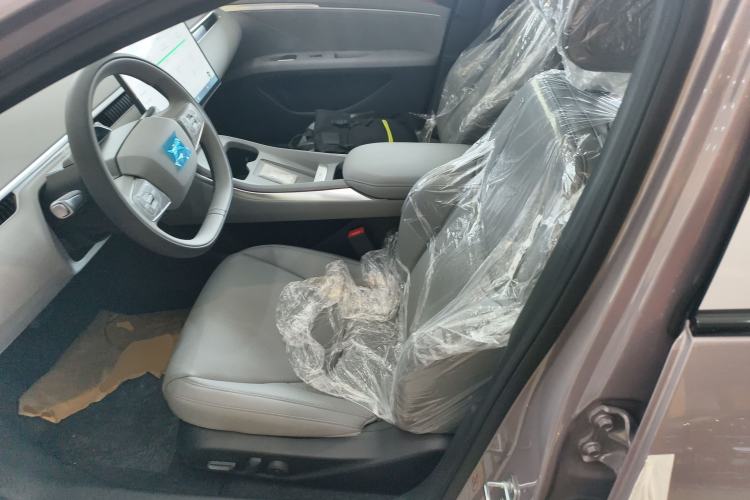 Used XPeng MONA M03 2025 502 Long-Range Max Left Front Seat