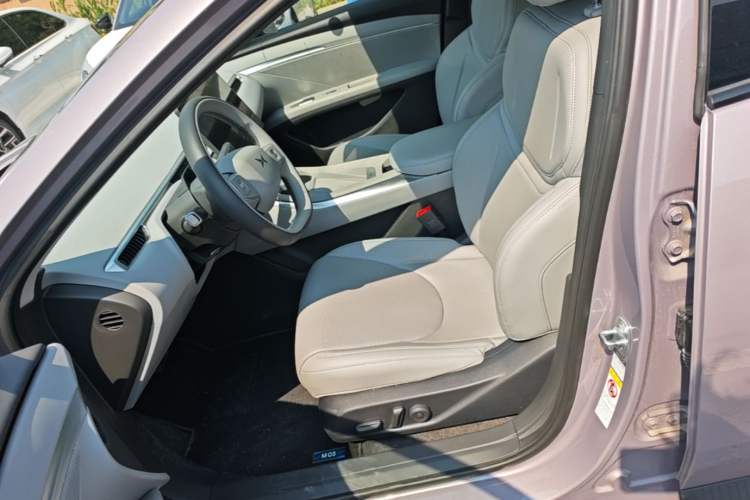 Used XPeng MONA M03 2025 502 Long-Range Max Left Front Seat