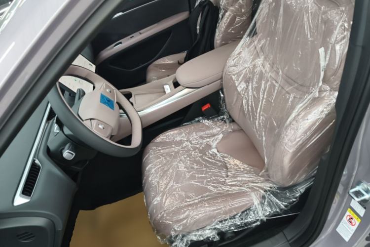 Used XPeng MONA M03 2025 620 Ultra-Long Range Plus Left Front Seat