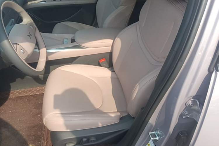 Used XPeng MONA M03 2025 515 Long-Range Plus Left Front Seat