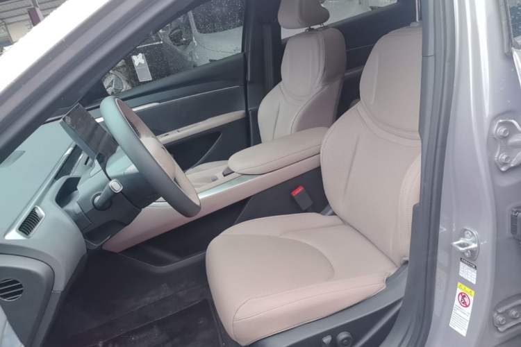 Used XPeng MONA M03 2025 502 Long-Range Max Left Front Seat