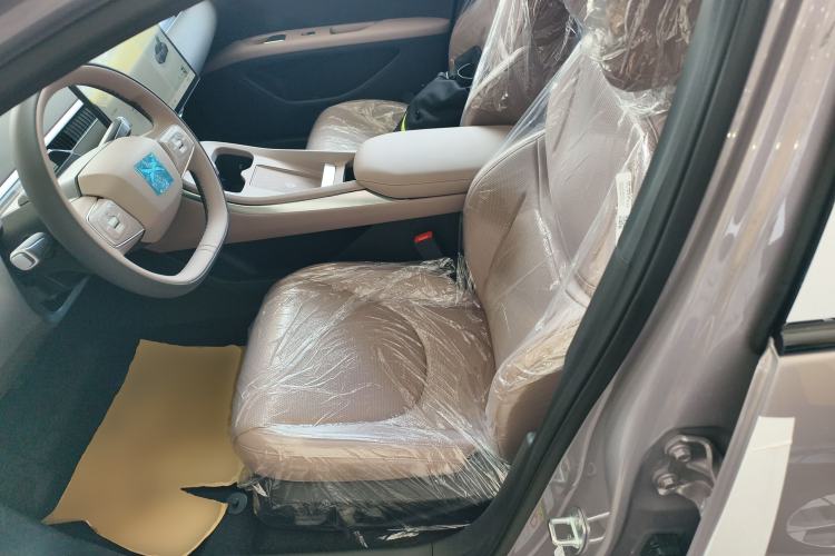 Used XPeng MONA M03 2025 502 Long-Range Max Left Front Seat