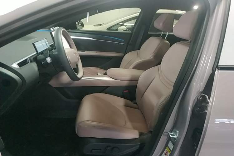 Used XPeng MONA M03 2025 502 Long-Range Max Left Front Seat