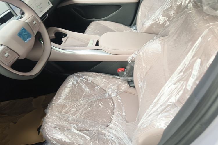 Used XPeng MONA M03 2025 502 Long-Range Max Left Front Seat