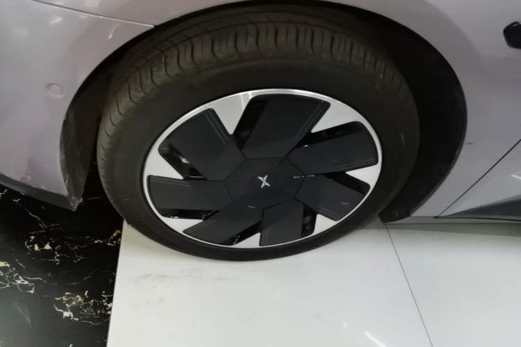 Used XPeng MONA M03 2025 600 with Ultra-Long Range Max Left Front Wheel Hub