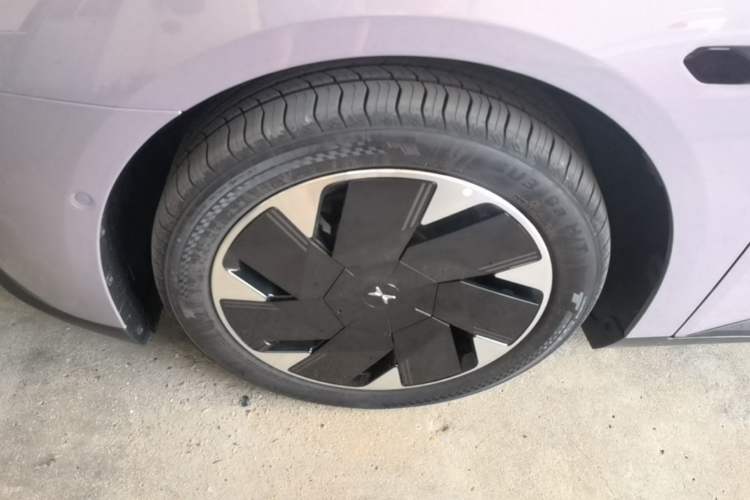 Used XPeng MONA M03 2025 600 with Ultra-Long Range Max Left Front Wheel Hub