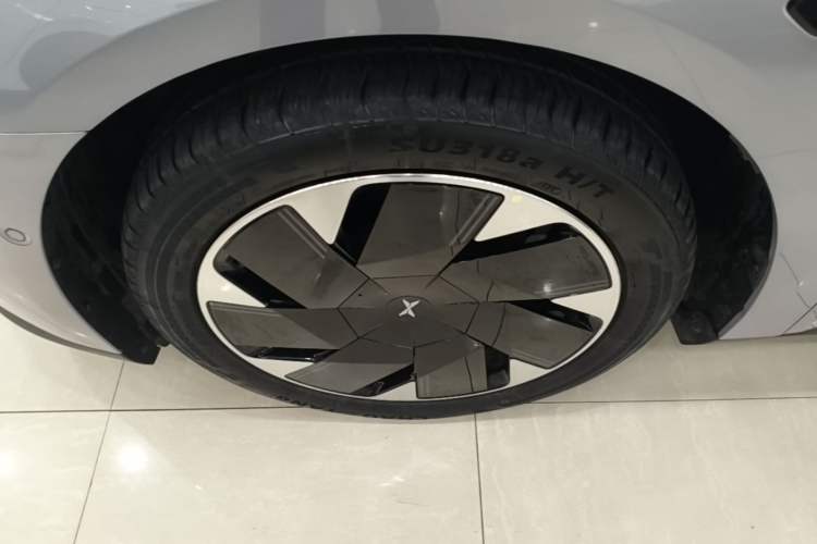 Used XPeng MONA M03 2025 600 with Ultra-Long Range Max Left Front Wheel Hub