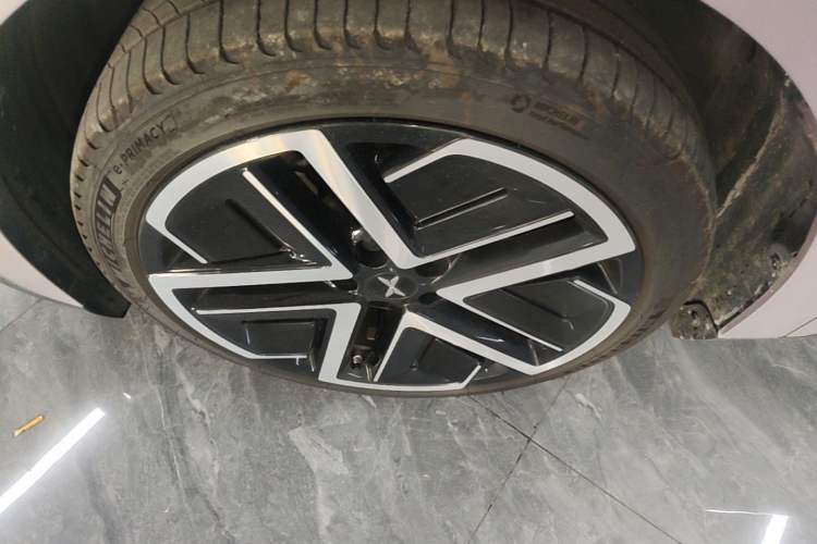Used XPeng MONA M03 2025 600 with Ultra-Long Range Max Left Front Wheel Hub