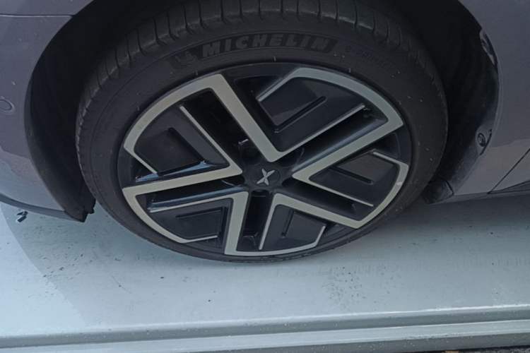 Used XPeng MONA M03 2025 600 with Ultra-Long Range Max Left Front Wheel Hub