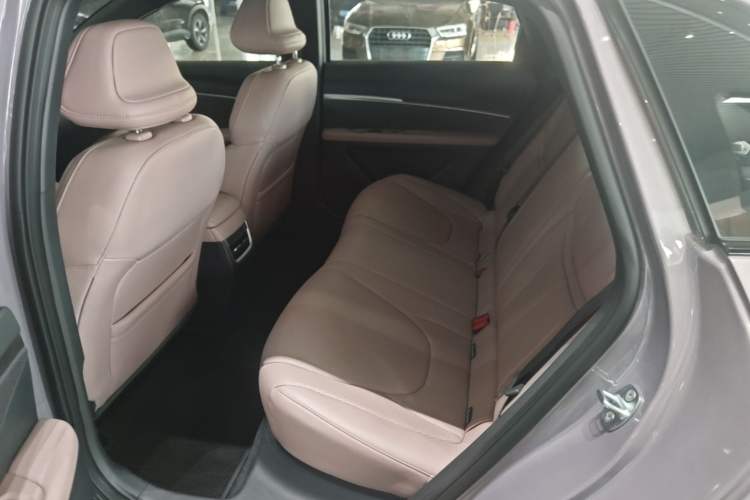 Used XPeng MONA M03 2025 600 with Ultra-Long Range Max Left Rear Seat