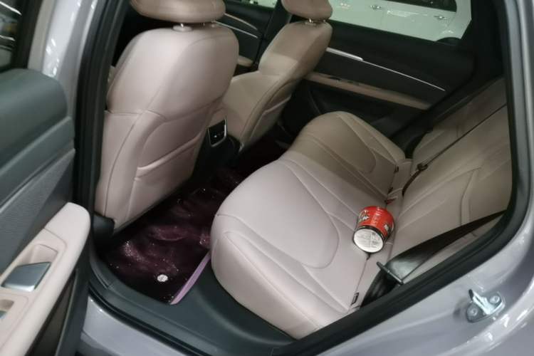 Used XPeng MONA M03 2025 600 with Ultra-Long Range Max Left Rear Seat