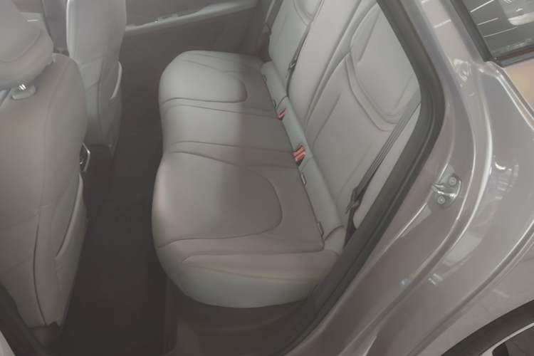 Used XPeng MONA M03 2025 600 with Ultra-Long Range Max Left Rear Seat