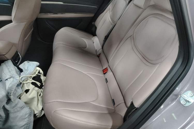 Used XPeng MONA M03 2025 600 with Ultra-Long Range Max Left Rear Seat