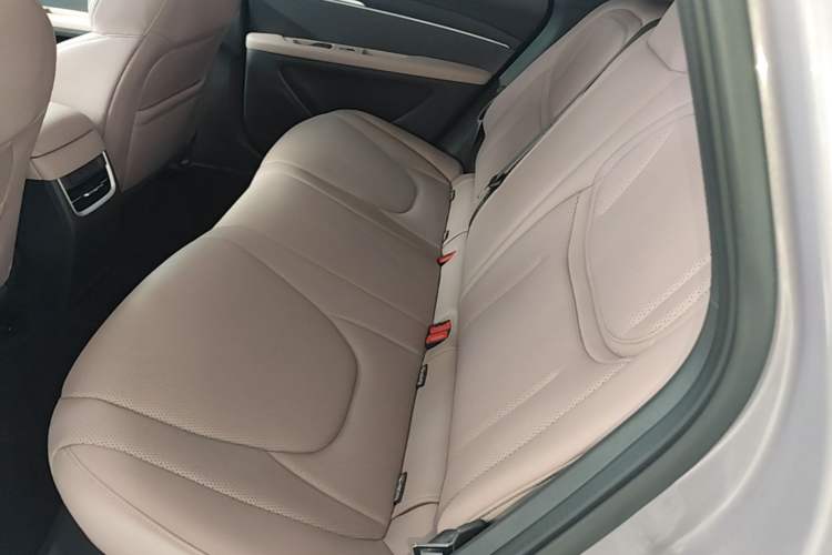 Used XPeng MONA M03 2025 502 Long-Range Max Left Rear Seat