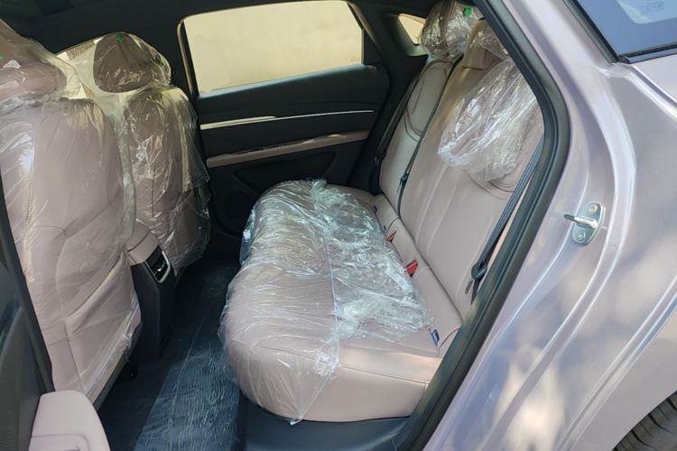 Used XPeng MONA M03 2025 600 with Ultra-Long Range Max Left Rear Seat