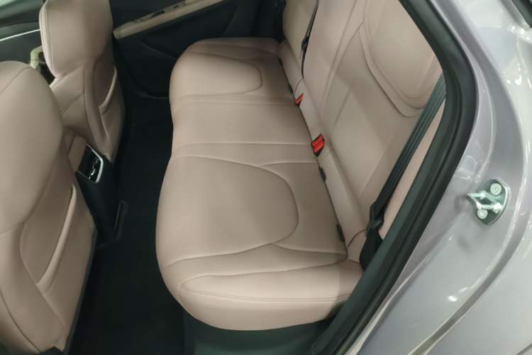 Used XPeng MONA M03 2025 600 with Ultra-Long Range Max Left Rear Seat