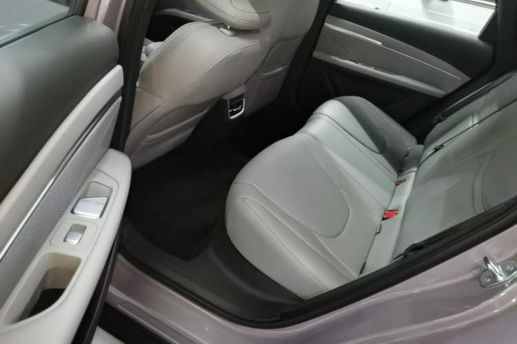Used XPeng MONA M03 2025 600 with Ultra-Long Range Max Left Rear Seat