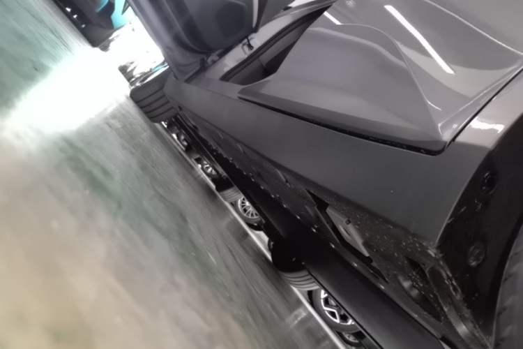 Used XPeng MONA M03 2025 502 Long-Range Max Left Side Sill