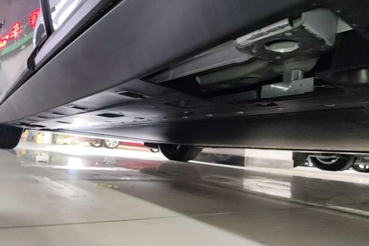 Used XPeng MONA M03 2025 502 Long-Range Max Left Side Sill
