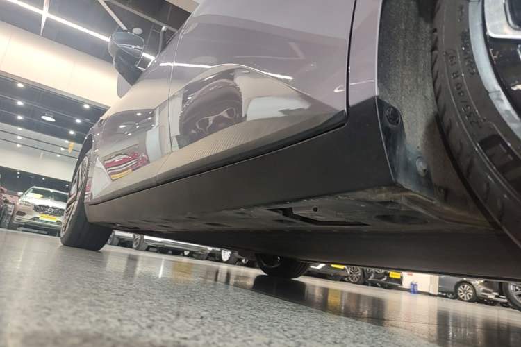 Used XPeng MONA M03 2025 600 with Ultra-Long Range Max Left Side Sill