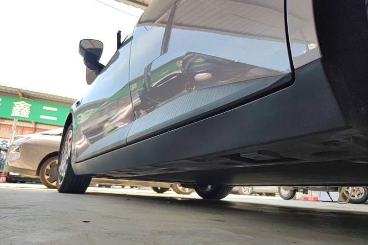 Used XPeng MONA M03 2025 502 Long-Range Max Left Side Sill