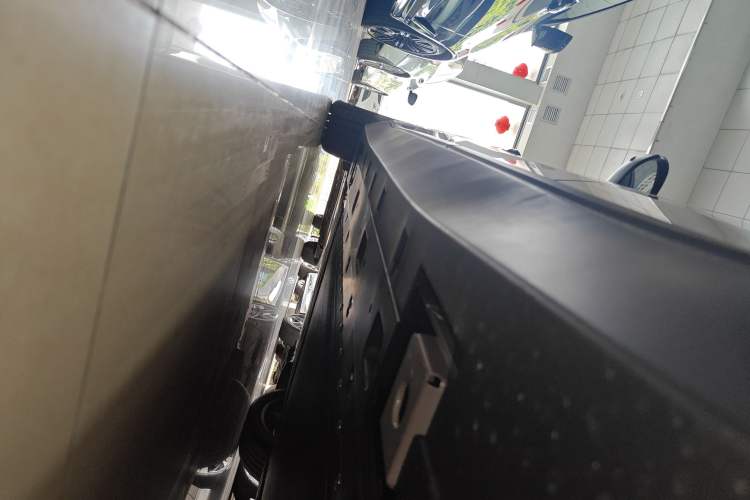 Used XPeng MONA M03 2025 515 Long-Range Plus Left Side Sill
