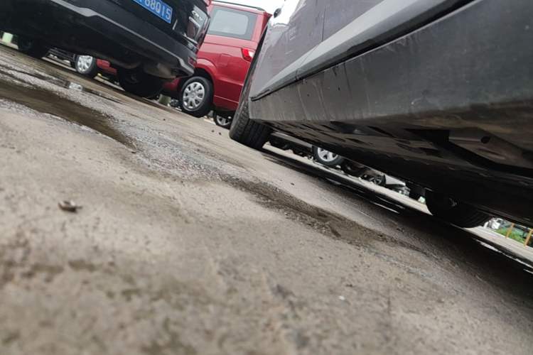 Used XPeng MONA M03 2025 502 Long-Range Max Left Side Sill