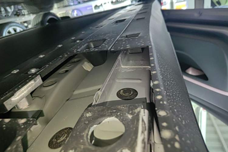 Used XPeng MONA M03 2025 502 Long-Range Max Left Side Sill