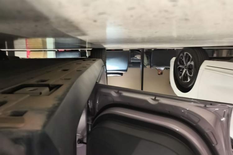 Used XPeng MONA M03 2025 502 Long-Range Max Left Side Sill