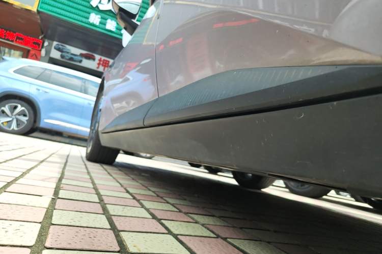 Used XPeng MONA M03 2025 600 with Ultra-Long Range Max Left Side Sill