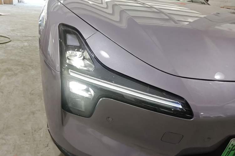 Used XPeng MONA M03 2025 620 Ultra-Long Range Plus Right Front Headlight