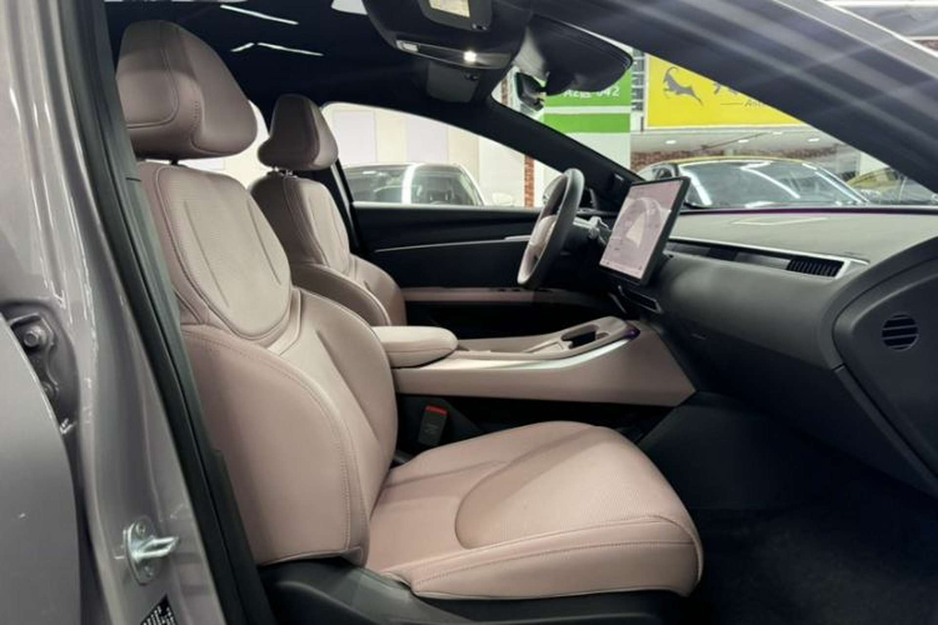 Used XPeng MONA M03 2025 600 with Ultra-Long Range Max Right Front Seat