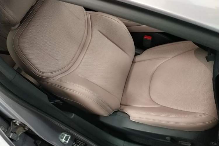 Used XPeng MONA M03 2025 600 with Ultra-Long Range Max Right Front Seat