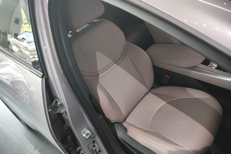 Used XPeng MONA M03 2025 515 Long-Range Plus Right Front Seat