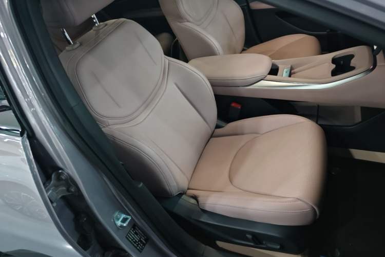 Used XPeng MONA M03 2025 620 Ultra-Long Range Plus Right Front Seat