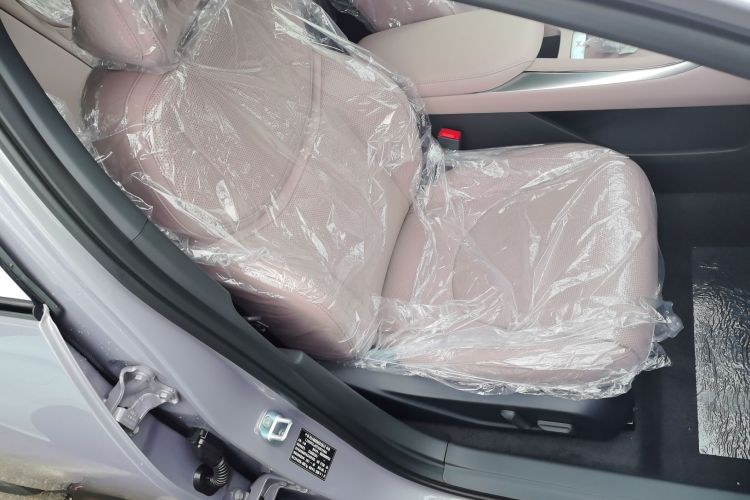 Used XPeng MONA M03 2025 515 Long-Range Plus Right Front Seat