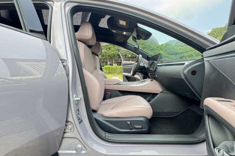 Used XPeng MONA M03 2025 502 Long-Range Max Right Front Seat