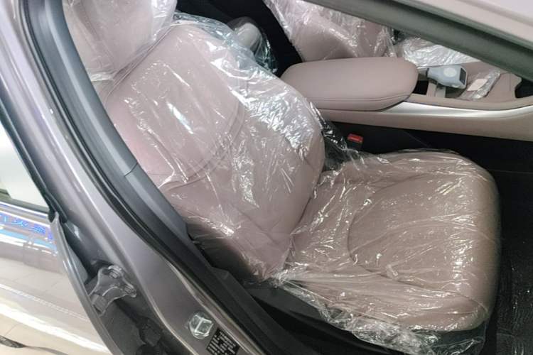 Used XPeng MONA M03 2025 502 Long-Range Max Right Front Seat