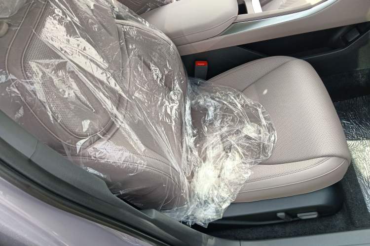 Used XPeng MONA M03 2025 502 Long-Range Max Right Front Seat