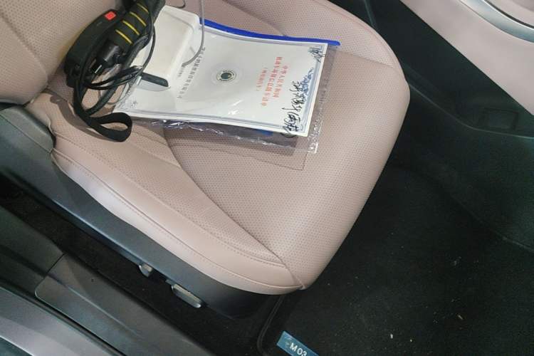 Used XPeng MONA M03 2025 600 with Ultra-Long Range Max Right Front Seat