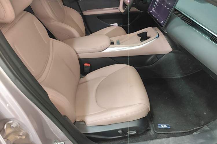 Used XPeng MONA M03 2025 502 Long-Range Max Right Front Seat