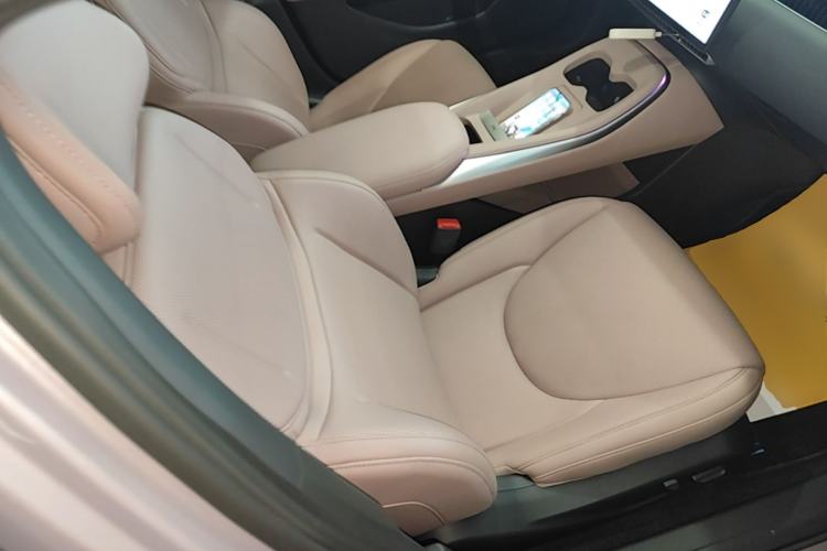 Used XPeng MONA M03 2025 515 Long-Range Plus Right Front Seat