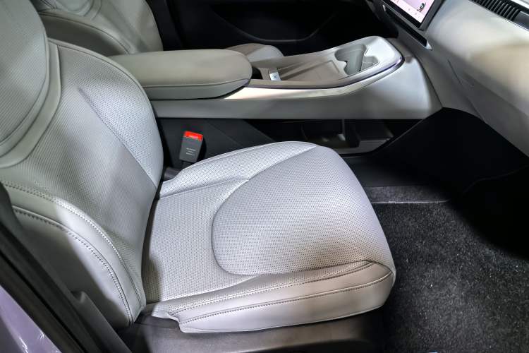 Used XPeng MONA M03 2025 515 Long-Range Plus Right Front Seat