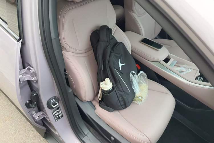 Used XPeng MONA M03 2025 620 Ultra-Long Range Plus Right Front Seat