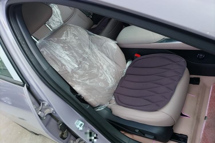 Used XPeng MONA M03 2025 515 Long-Range Plus Right Front Seat