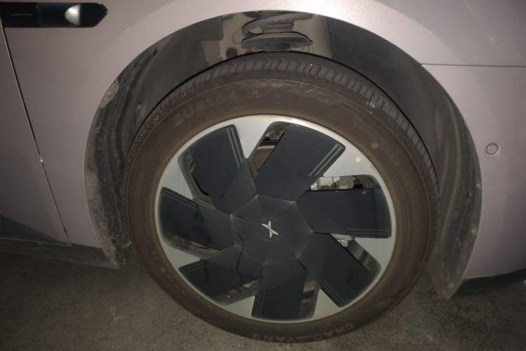 Used XPeng MONA M03 2025 600 with Ultra-Long Range Max Right Front Wheel Hub