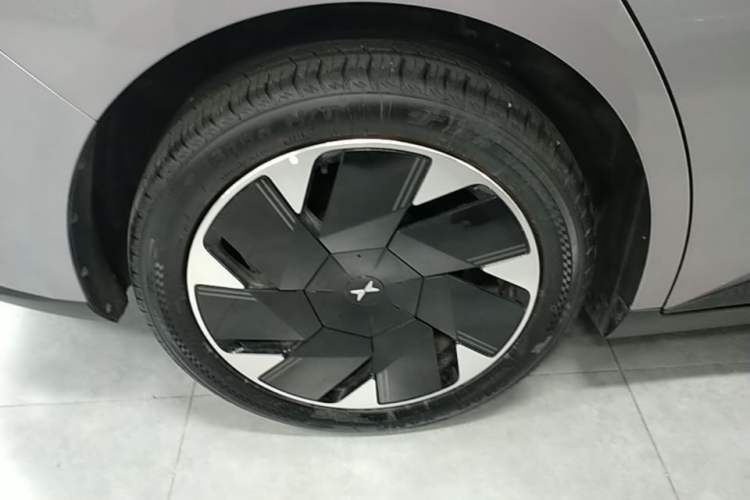 Used XPeng MONA M03 2025 600 with Ultra-Long Range Max Right Rear Wheel Hub