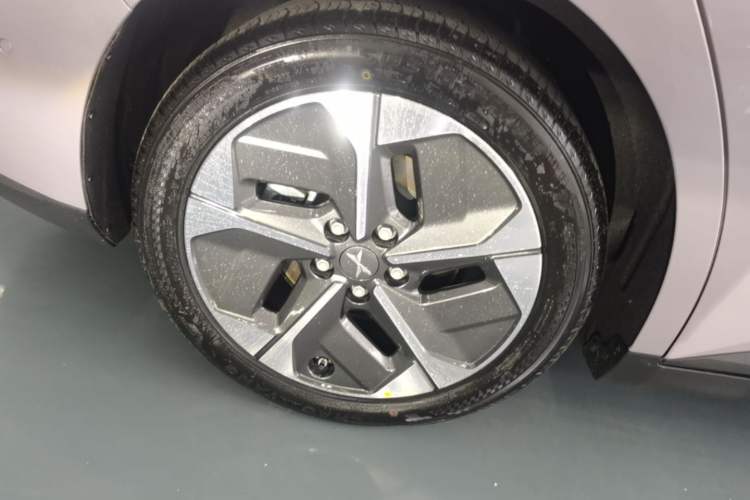 Used XPeng MONA M03 2025 515 Long-Range Plus Right Rear Wheel Hub